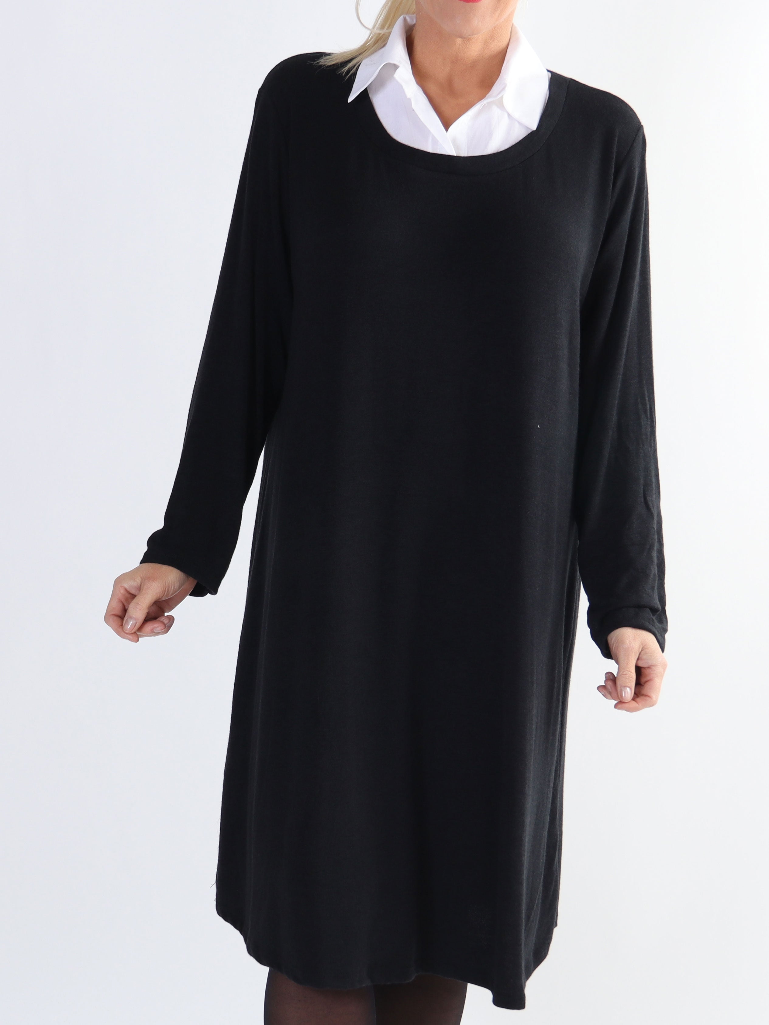 Rita Long - Härlig mjuk plus size klänning med vit skjortkrage